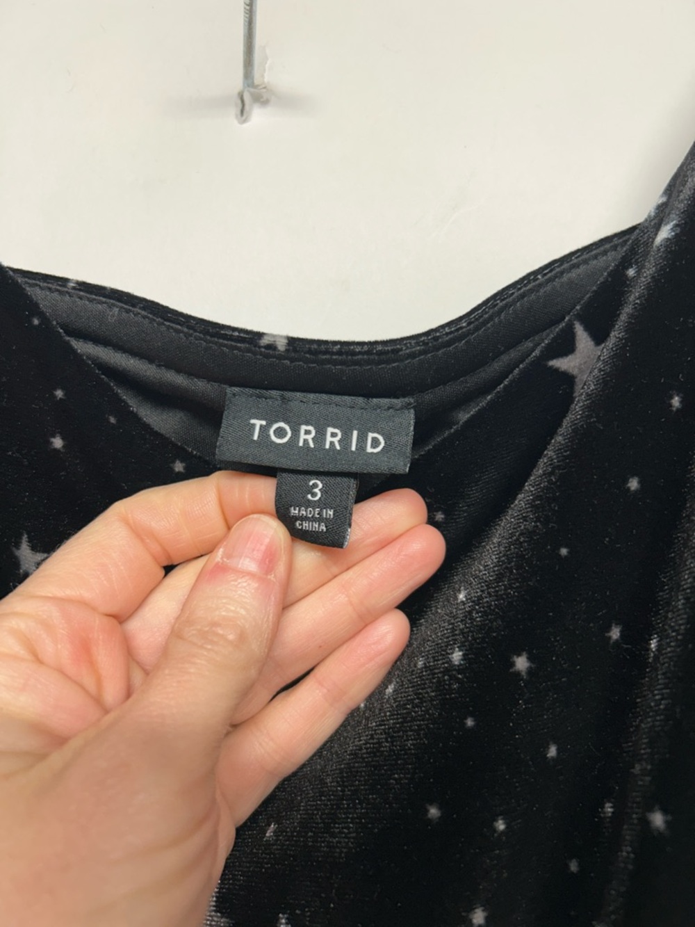 torrid Black Velvet Star-Print Midi Dress 3x has pockets! - Picture 2 of 5